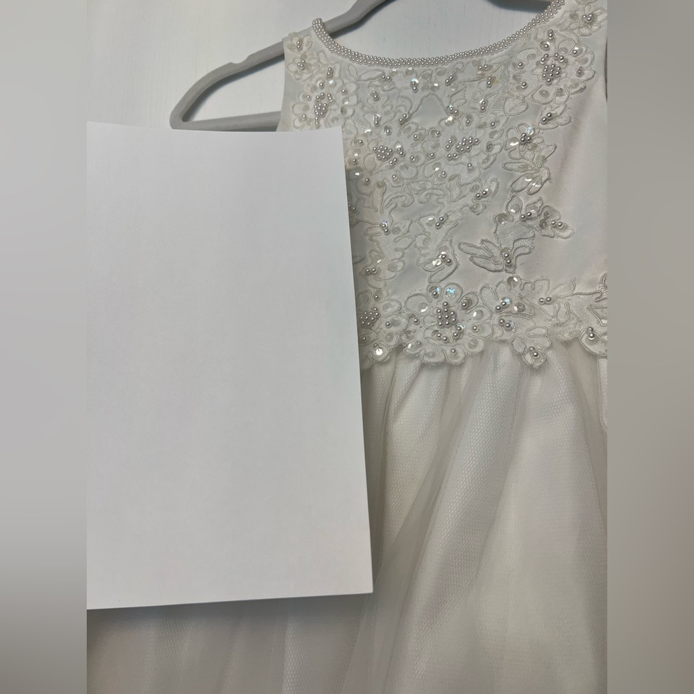 Lady Eleanor for David's Bridal Flower Girl Dress- Size 6 - Picture 17 of 17